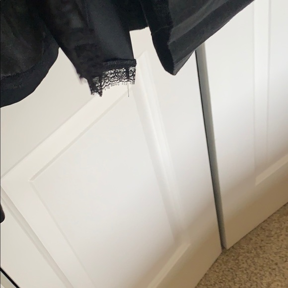 WHBM Beautiful Dress w/ lace - Picture 6 of 7